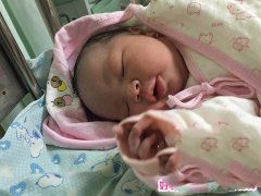 恭喜陆先生喜得一女