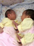 小姐妹今天就要回家了！祝你们健康快乐